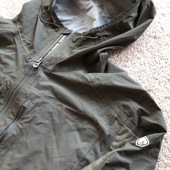 Sold - Picture 3 of 8